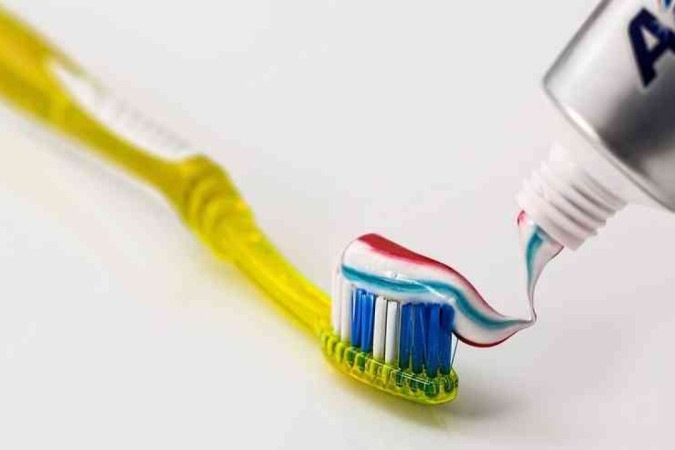 Anvisa interdita Colgate Total Clean Mint após relatos de efeitos adversos