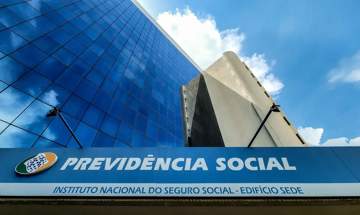 INSS deve apresentar plano de devolução de descontos indevidos até a próxima semana 