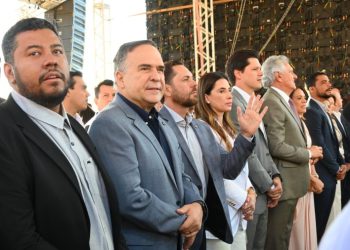 Prefeito Sandro Mabel reforça parceria com Trindade na Romaria do Divino Pai Eterno 2025