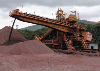 E.U.A buscam acordo com Brasil por minerais estratégicos em meio à tensão comercial