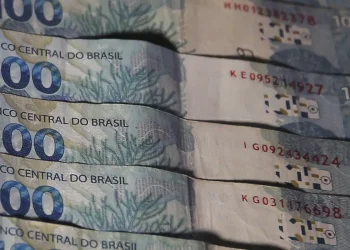 Mercado financeiro reduz previsão da inflação para 5,18%; projeção do PIB sobe para 2,23% em 2025