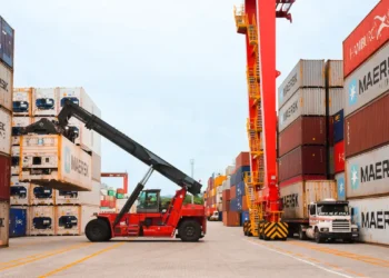 Exportações brasileiras somam R$ 198 bilhões no ano e crescem 4,8% em julho