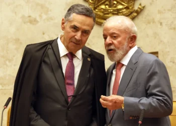 Governo teme novas sanções de Trump durante julgamento de Bolsonaro no STF