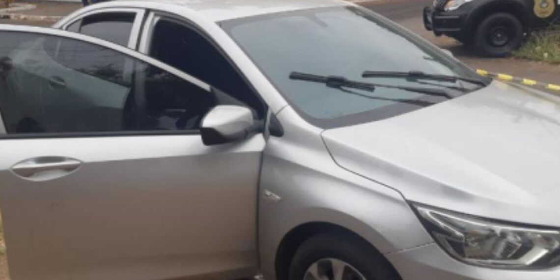 Motorista de aplicativo é encontrado morto dentro de carro em Goiânia