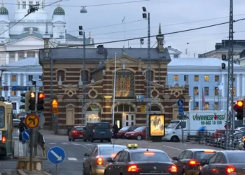 Helsinque zera mortes no trânsito em 12 meses e vira referência na Europa