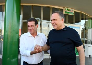 Prefeito Sandro Mabel e Senador Vanderlan Cardoso avaliam modelos de saúde em Senador Canedo para UPA de Campinas