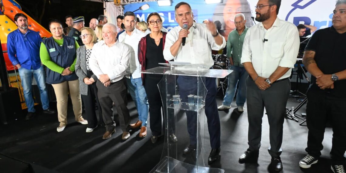 Programa Brilha Goiânia moderniza iluminação em 18 bairros da Região Sudeste