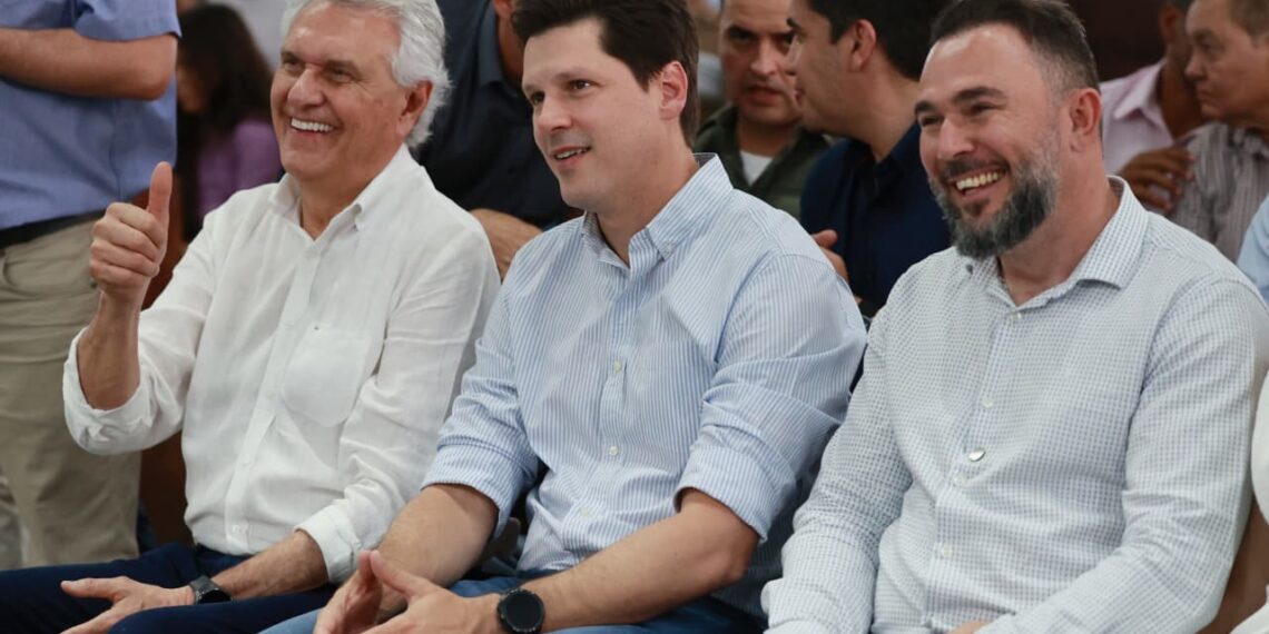 Governo de Goiás entrega pavimentação da GO-132 e reforça compromisso com tradição religiosa