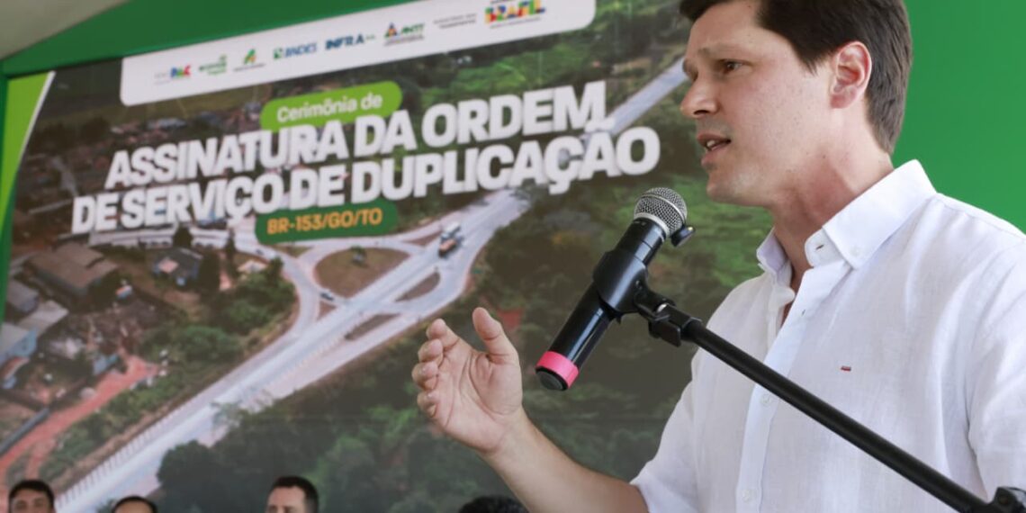 Daniel Vilela lança duplicação da BR-153 e vistoria ponte sobre o Rio Araguaia em Goiás