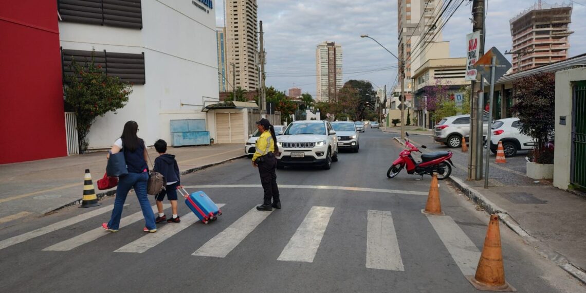 Trânsito mais seguro em Goiânia depende de educação, fiscalização e sinalização