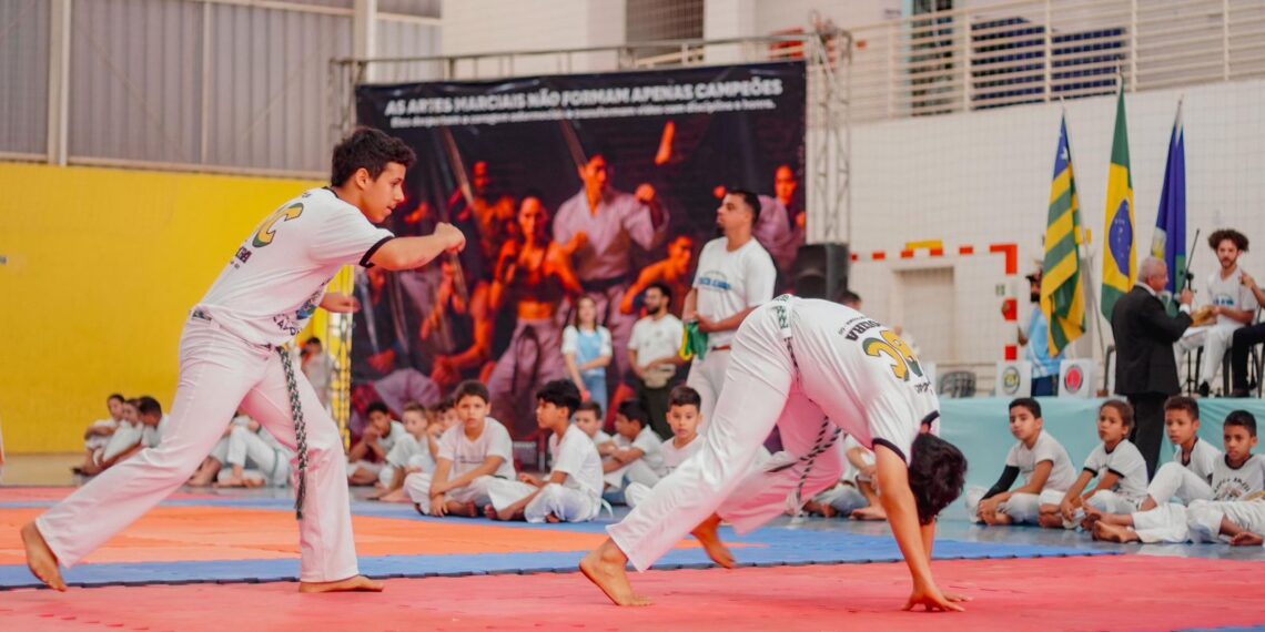 Copa Canedo de Capoeira reúne mais de 200 atletas em celebração à cultura e inclusão