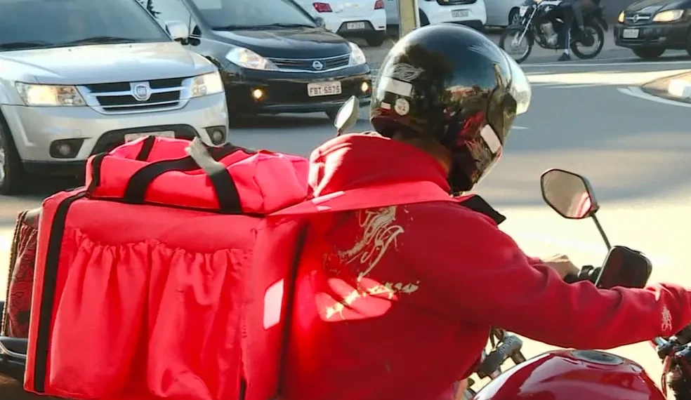 Concorrência no delivery esquenta com 99Food, Keeta e Rappi desafiando domínio do iFood