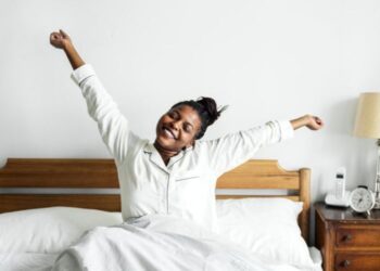 Hábitos simples tornam o despertar mais leve e melhoram o rendimento ao longo do dia