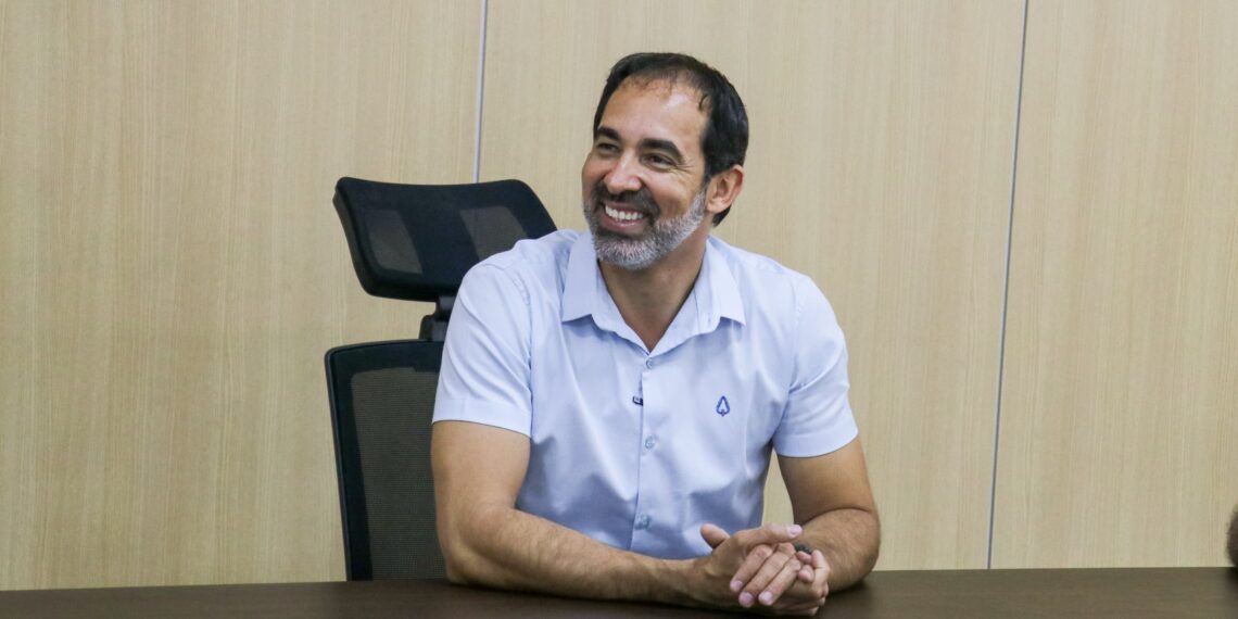 Prefeito de Senador Canedo recebe lidernaças de Vargem Bonita para discutir demandas comunitárias
