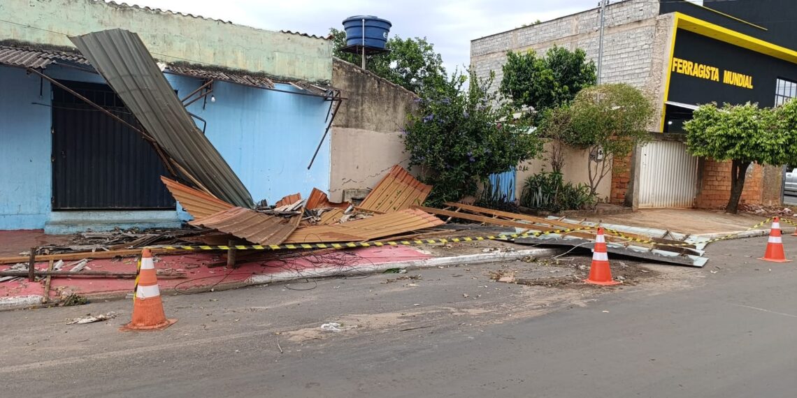 Defesa Civil acompanha reparos em imóveis danificados pelas chuvas em Senador Canedo