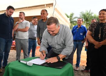 Obras do viaduto na Avenida Leste-Oeste são retomadas em Goiânia após mais de um ano de paralisação