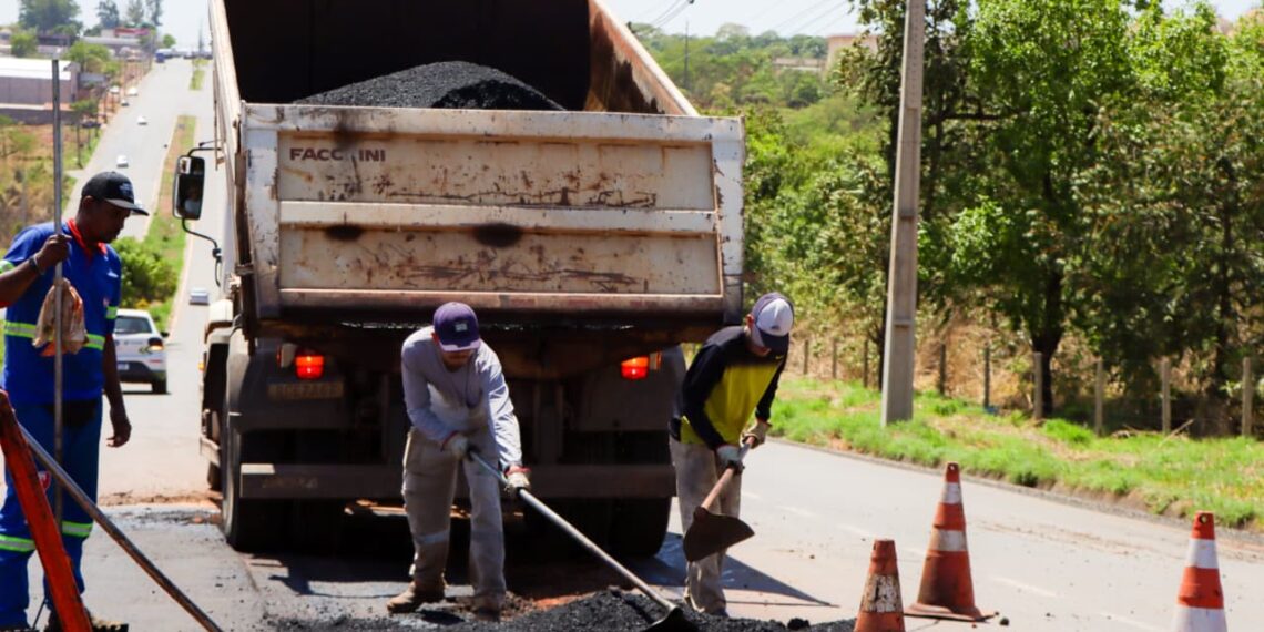Manutenção viária em Senador Canado avança em diversos bairros
