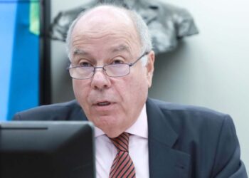 Lula e Trump devem conversar na próxima semana, diz chanceler Mauro Vieira