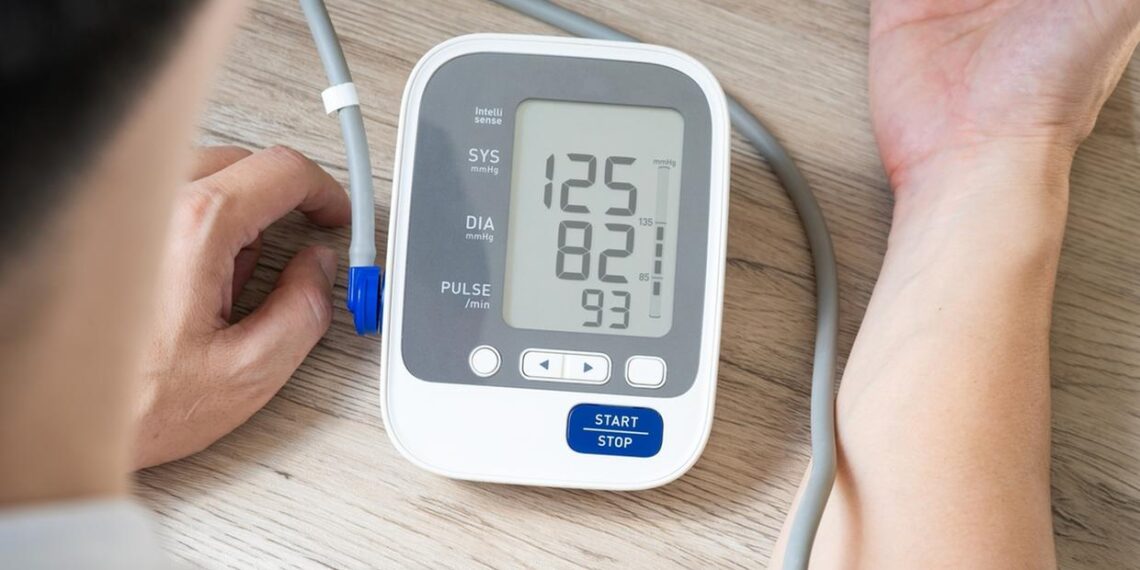 Saúde: Diretriz brasileira redefine parâmetros de pressão arterial e classifica 12 por 8 como pré-hipertensão