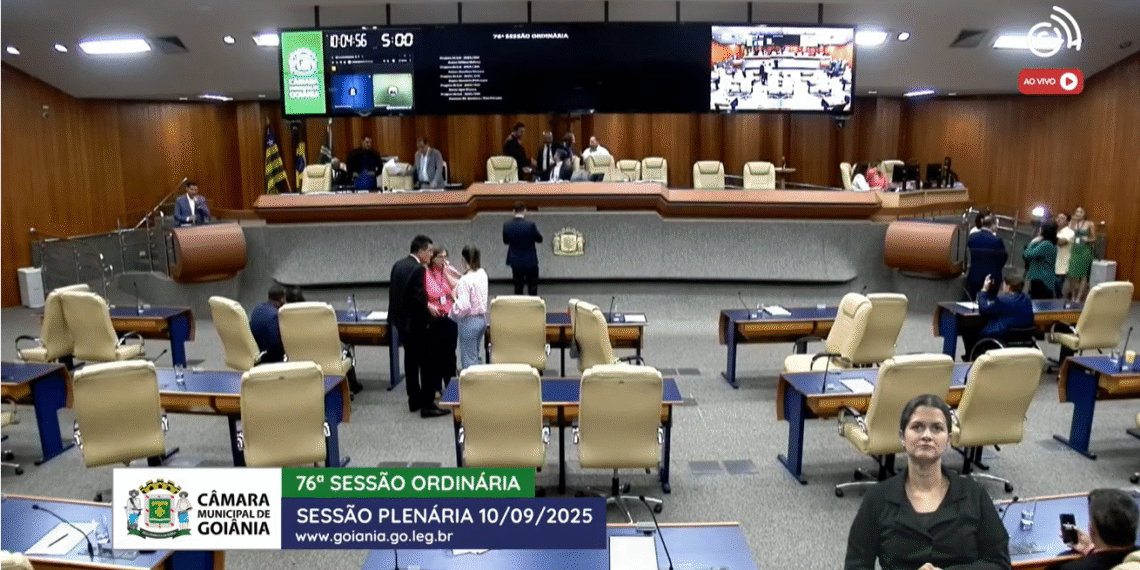 Câmara de Goiânia aprova contratação temporária de administrativos da educação com prazo de até dois anos