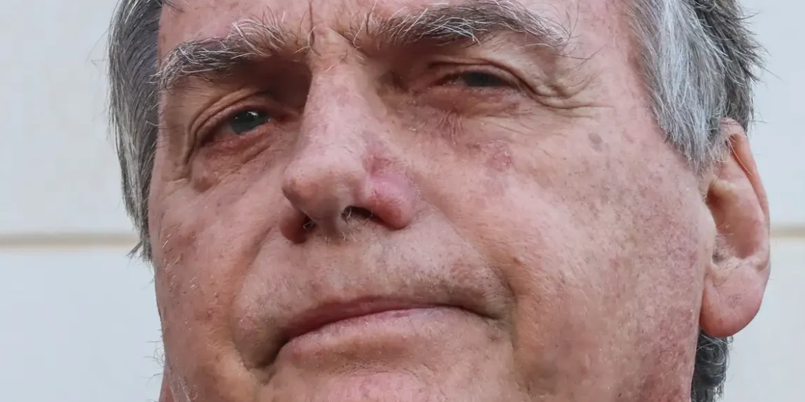 STF determina que Torres e Ramagem percam cargo de delegado da Polícia Federal