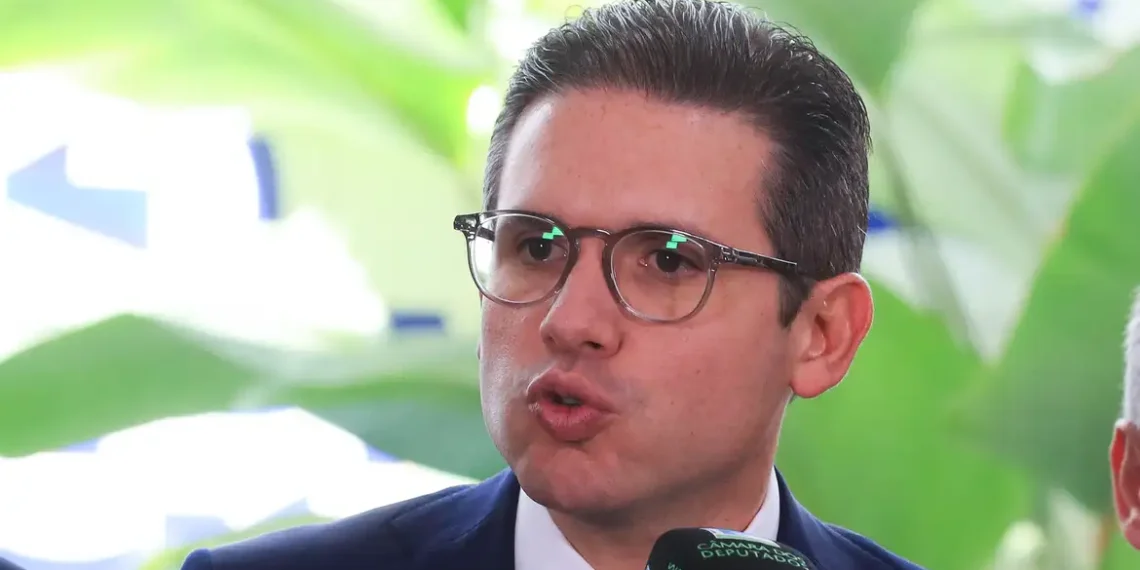 Câmara dos Deputados pauta urgência para anistia de condenados pelo 8 de janeiro