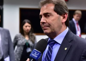 Relator do projeto de anistia defende redução de penas, mas PL pressiona por perdão total