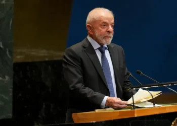 Lula e Trump têm primeiro encontro após sanções: “aquilo que parecia impossível deixou de ser impossível”