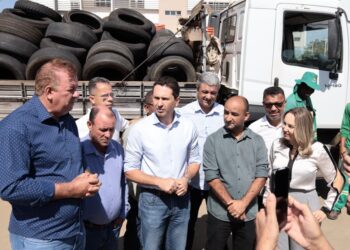 Prefeitura de Aparecida intensifica combate à dengue com retirada de 10 mil pneus em um único dia