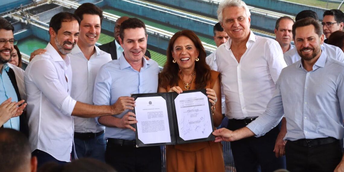 Senador Canedo firma convênios do PAC para ampliar saneamento e abastecimento de água