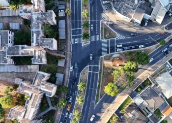 Prefeitura de Goiânia entrega corredor da Avenida 85 com sistema de Onda Verde e redução de até 35% no tempo de deslocamento