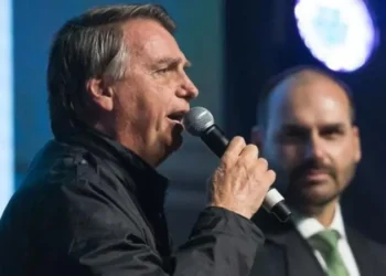 Encontro Lula-Trump é minimizado por bolsonaristas: “Só uma foto pra inglês ver”