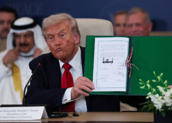 Trump formaliza cessar-fogo em Gaza com Egito, Qatar e Turquia e promete “nova era de estabilidade” no Oriente Médio