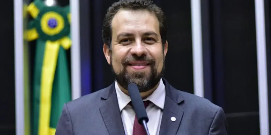 Boulos assume Secretaria-Geral e promete “colocar o governo na rua” com foco em demandas populares