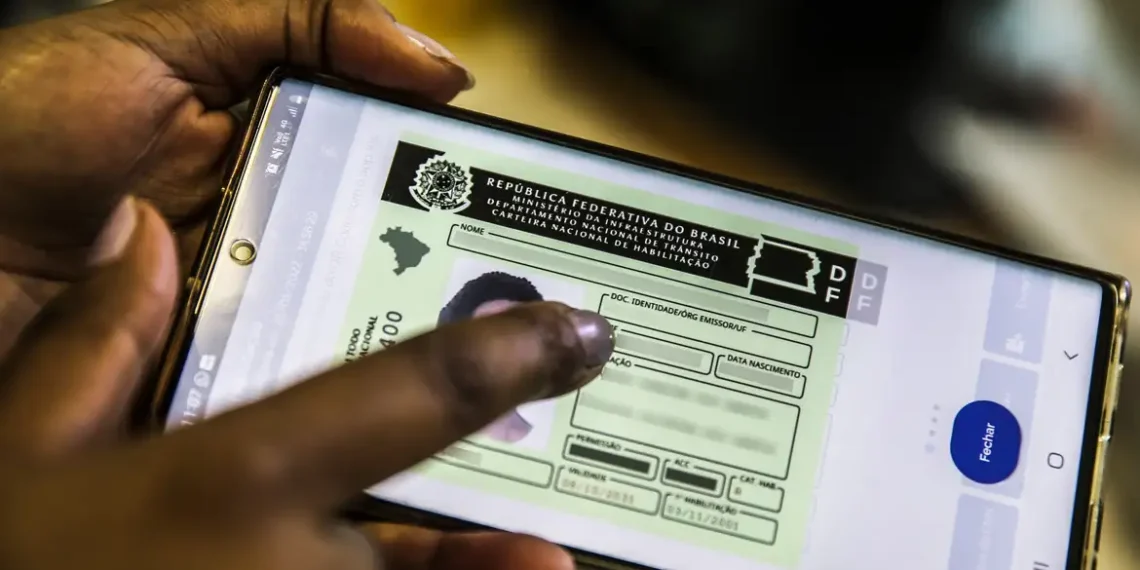 Governo abre consulta pública sobre fim da obrigatoriedade de autoescola para tirar CNH