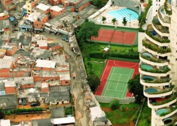 Desigualdade e pobreza atingem os menores níveis nas metrópoles brasileiras desde 2012