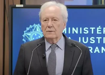 Polícia investiga possível ligação entre metanol em bebidas e esquema do PCC revelado na operação Carbono Oculto