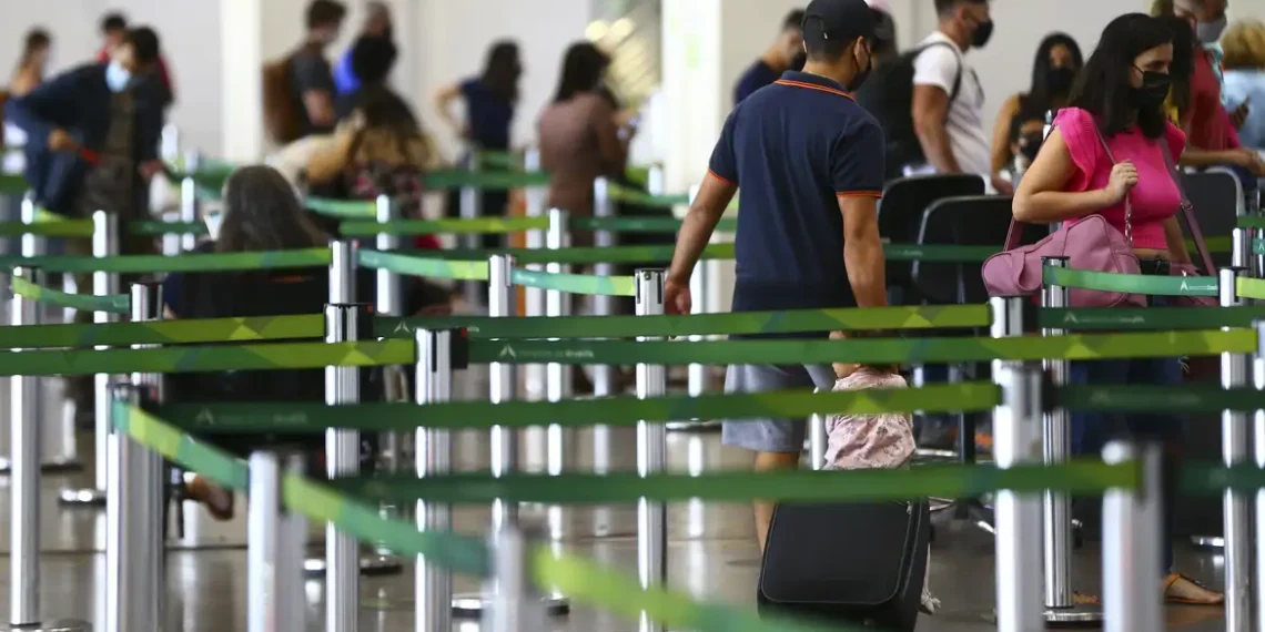 Declarações sobre bombas em aeroportos: o risco de piadas que acionam protocolos de segurança