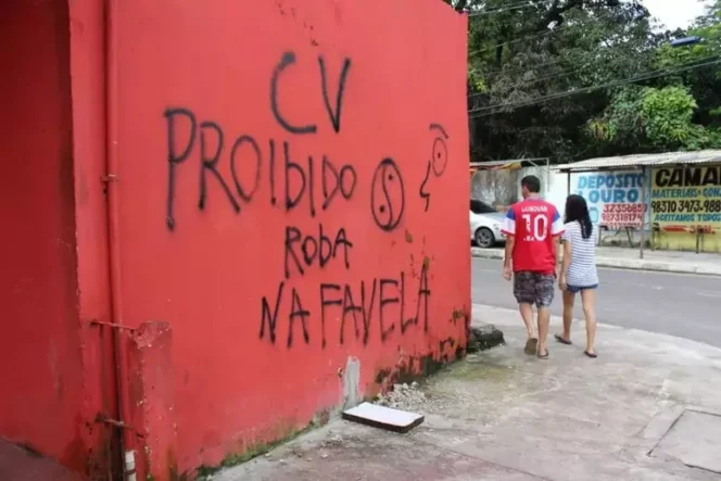 Comando Vermelho: das prisões políticas à hegemonia do tráfico no Rio