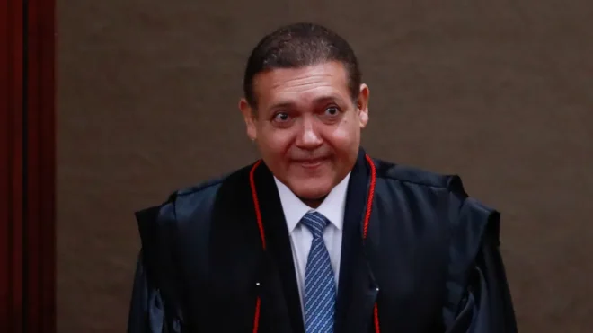 Mudança de Fux para Segunda Turma do STF altera equilíbrio interno e fortalece Kassio Nunes Marques