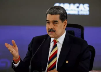 Maduro faz apelo por paz e acusa EUA de preparar ofensiva militar contra a Venezuela