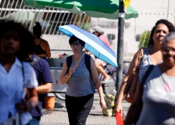 Mortes provocadas pelo calor podem dobrar nas próximas décadas, alerta estudo