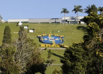 CBF confirma uso de impedimento semiautomático no Brasileirão de 2026