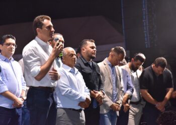 Aviva Aparecida reúne fiéis em noite de fé e solidariedade