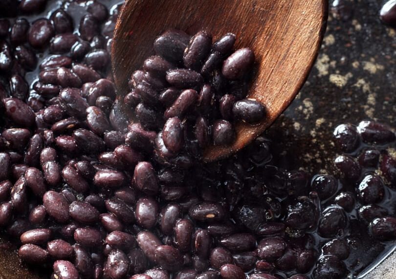 Não é beterraba, nem inhame: estes são os melhores legumes para cozinhar com feijão e otimizar nutrientes