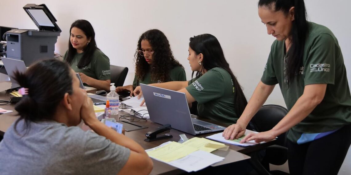 Aparecida leva serviços sociais aos bairros Terra do Sol e Buenos Aires com ação itinerante
