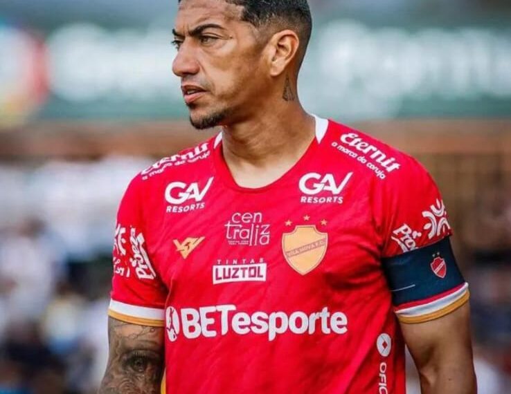 Vila Nova se despede de Ralf em noite de homenagens no OBA