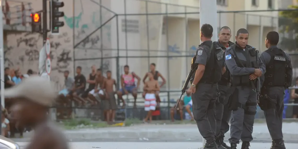 Violência letal avança para o interior e facções se expandem para cidades médias e pequenas, aponta Atlas da Violência 2025