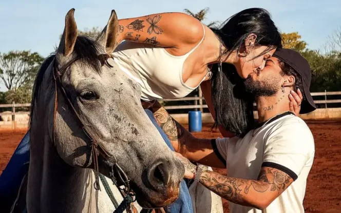 Zé Felipe se declara para Ana Castela em foto de aniversário: “Amo você”