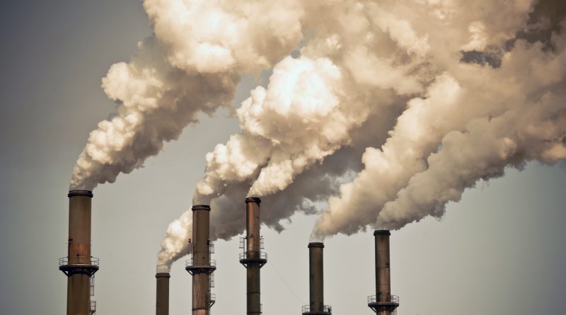 Emissões globais de carbono batem recorde às vésperas da COP-30 em Belém